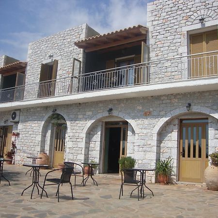 Kafiona Guesthouse Pyrgos Dirou Экстерьер фото