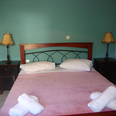 Kafiona Guesthouse Pyrgos Dirou Экстерьер фото
