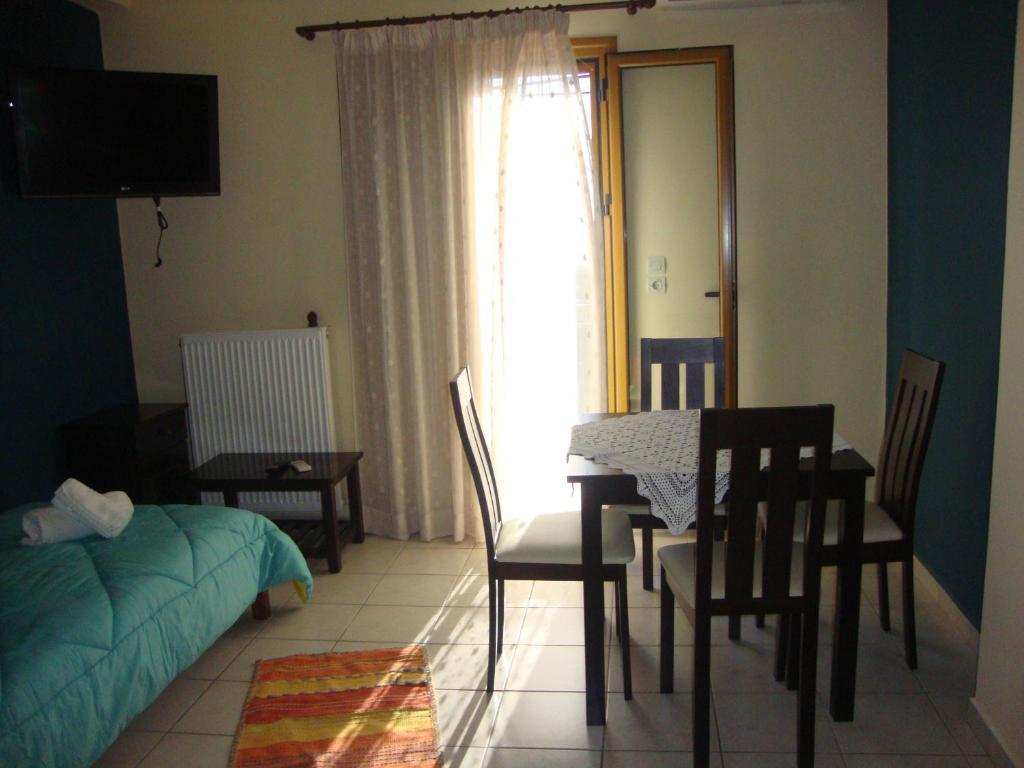 Kafiona Guesthouse Pyrgos Dirou Номер фото