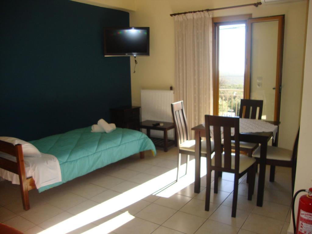 Kafiona Guesthouse Pyrgos Dirou Номер фото