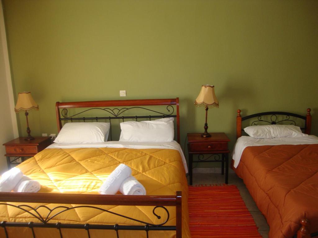 Kafiona Guesthouse Pyrgos Dirou Номер фото