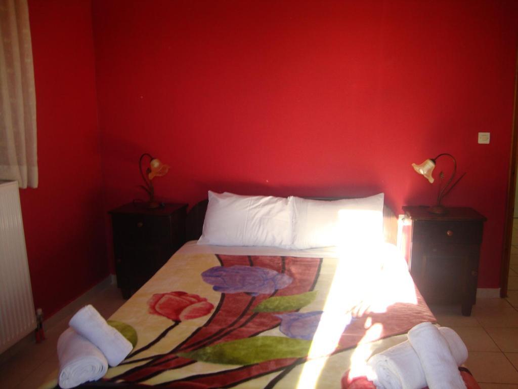 Kafiona Guesthouse Pyrgos Dirou Экстерьер фото