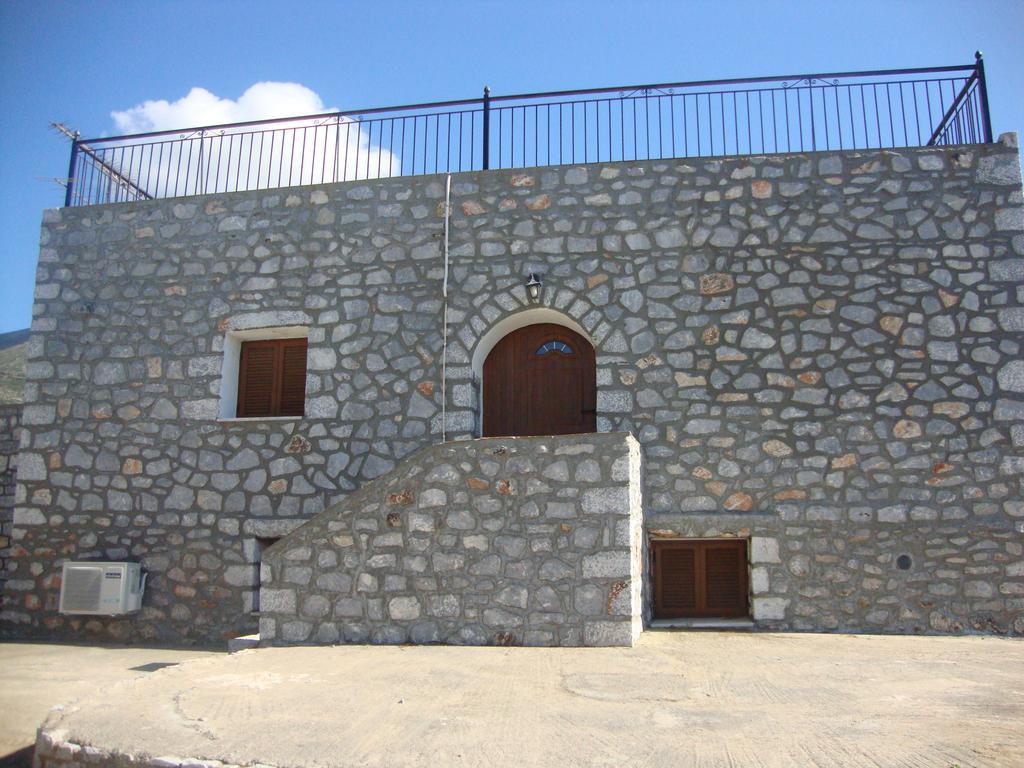 Kafiona Guesthouse Pyrgos Dirou Экстерьер фото